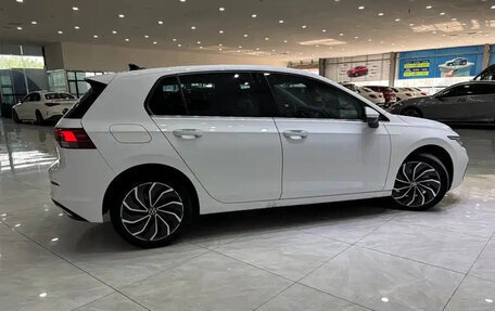 Volkswagen Golf VIII, 2021 год, 1 450 000 рублей, 16 фотография