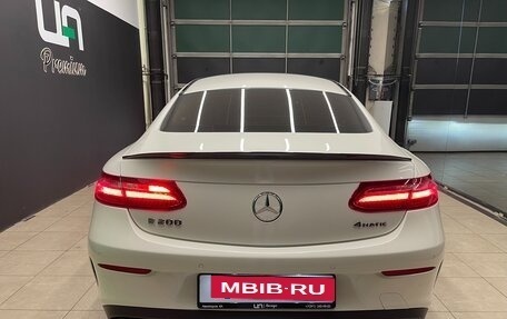 Mercedes-Benz E-Класс, 2019 год, 5 000 000 рублей, 5 фотография