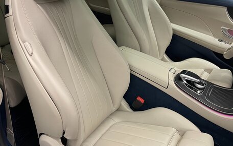 Mercedes-Benz E-Класс, 2019 год, 5 000 000 рублей, 21 фотография