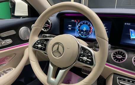 Mercedes-Benz E-Класс, 2019 год, 5 000 000 рублей, 25 фотография