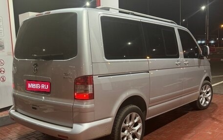 Volkswagen Multivan T5, 2007 год, 1 910 000 рублей, 1 фотография