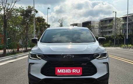 Chevrolet Tracker, 2023 год, 1 387 125 рублей, 2 фотография