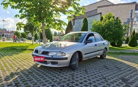 Mitsubishi Carisma I, 1999 год, 210 000 рублей, 1 фотография