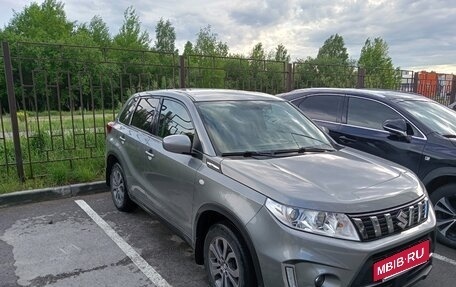 Suzuki Vitara II рестайлинг, 2020 год, 2 300 000 рублей, 2 фотография