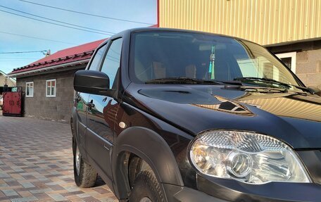 Chevrolet Niva I рестайлинг, 2020 год, 750 000 рублей, 2 фотография