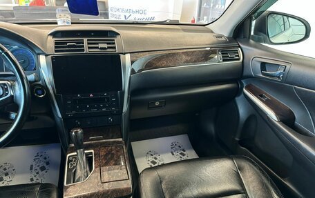 Toyota Camry, 2017 год, 2 229 000 рублей, 15 фотография