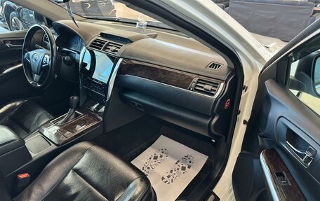 Toyota Camry, 2017 год, 2 229 000 рублей, 12 фотография