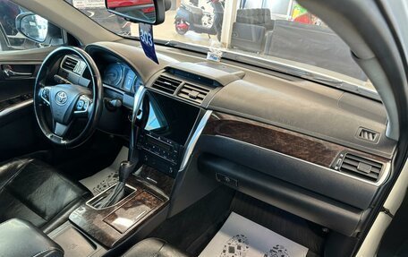 Toyota Camry, 2017 год, 2 229 000 рублей, 13 фотография