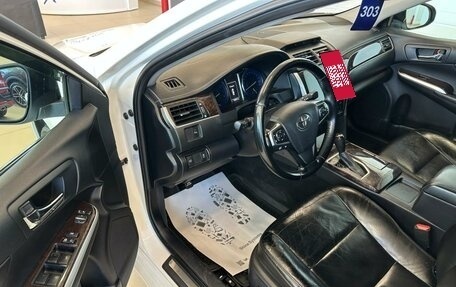 Toyota Camry, 2017 год, 2 229 000 рублей, 10 фотография