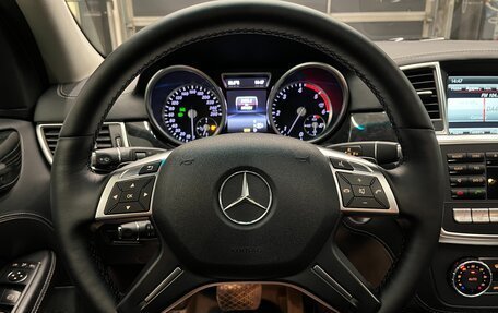 Mercedes-Benz M-Класс, 2014 год, 2 300 000 рублей, 21 фотография