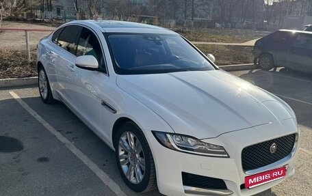 Jaguar XF II, 2016 год, 2 600 000 рублей, 3 фотография