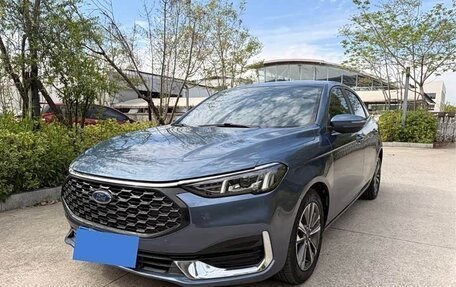 Ford Escort, 2023 год, 930 007 рублей, 1 фотография