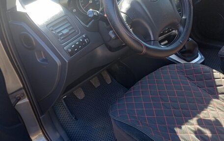 Hyundai Tucson III, 2006 год, 680 000 рублей, 10 фотография