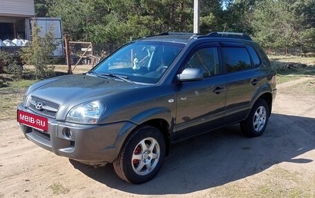 Hyundai Tucson III, 2006 год, 680 000 рублей, 3 фотография