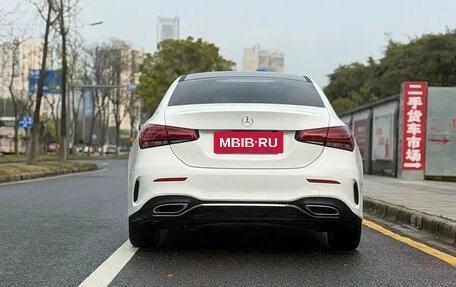 Mercedes-Benz A-Класс, 2022 год, 1 989 000 рублей, 8 фотография