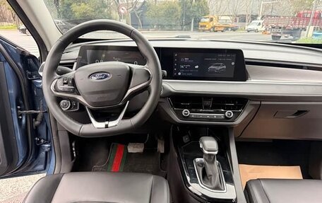Ford Escort, 2023 год, 930 007 рублей, 7 фотография