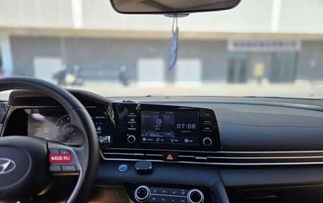 Hyundai Elantra, 2022 год, 1 421 125 рублей, 8 фотография