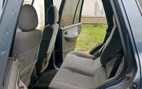 KIA Sportage IV рестайлинг, 2004 год, 300 000 рублей, 10 фотография