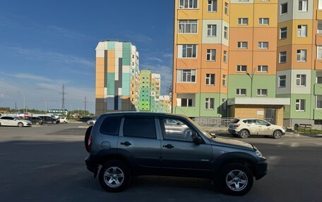 Chevrolet Niva I рестайлинг, 2011 год, 360 000 рублей, 15 фотография