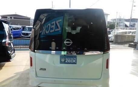 Nissan Serena, 2023 год, 2 400 000 рублей, 8 фотография