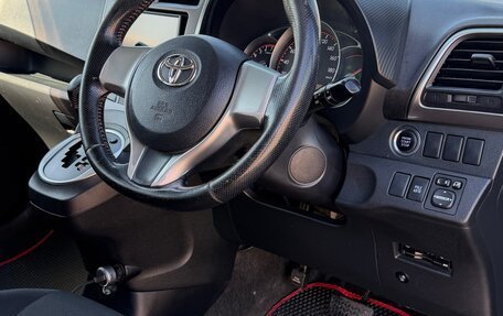 Toyota Ractis II, 2010 год, 920 000 рублей, 8 фотография
