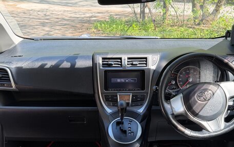 Toyota Ractis II, 2010 год, 920 000 рублей, 19 фотография