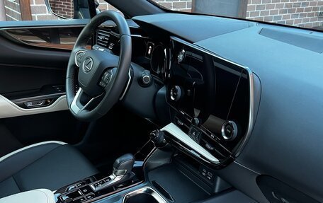 Lexus NX, 2022 год, 5 390 000 рублей, 15 фотография