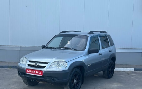Chevrolet Niva I рестайлинг, 2016 год, 625 000 рублей, 1 фотография