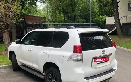 Toyota Land Cruiser Prado 150 рестайлинг 2, 2010 год, 2 300 000 рублей, 2 фотография