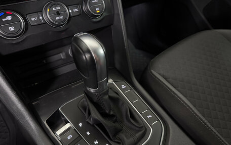 Volkswagen Tiguan II, 2018 год, 2 450 000 рублей, 17 фотография