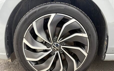 Volkswagen Golf VIII, 2022 год, 1 565 000 рублей, 13 фотография