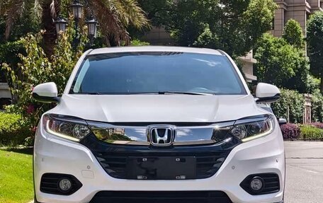 Honda Vezel, 2022 год, 1 420 000 рублей, 2 фотография