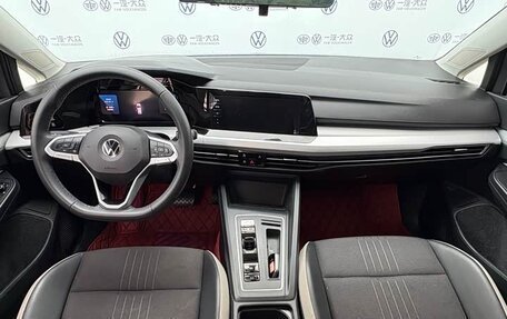 Volkswagen Golf VIII, 2022 год, 1 565 000 рублей, 12 фотография