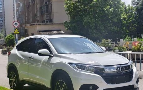Honda Vezel, 2022 год, 1 420 000 рублей, 9 фотография