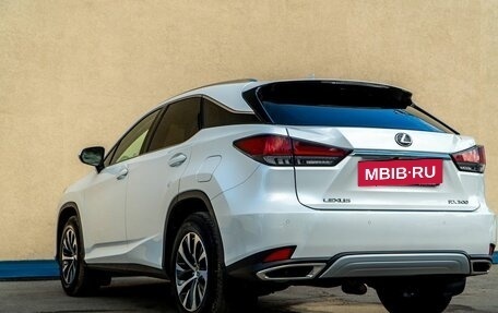 Lexus RX IV рестайлинг, 2019 год, 5 250 000 рублей, 4 фотография