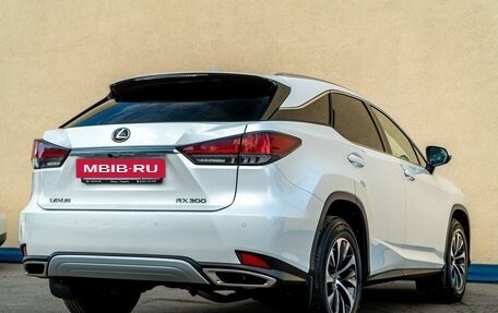 Lexus RX IV рестайлинг, 2019 год, 5 250 000 рублей, 6 фотография