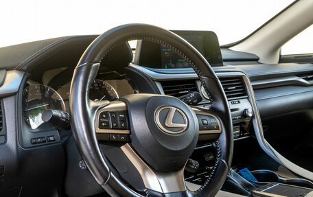 Lexus RX IV рестайлинг, 2019 год, 5 250 000 рублей, 23 фотография