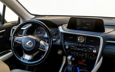 Lexus RX IV рестайлинг, 2019 год, 5 250 000 рублей, 30 фотография
