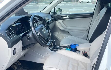 Volkswagen Tiguan II, 2017 год, 2 990 000 рублей, 7 фотография