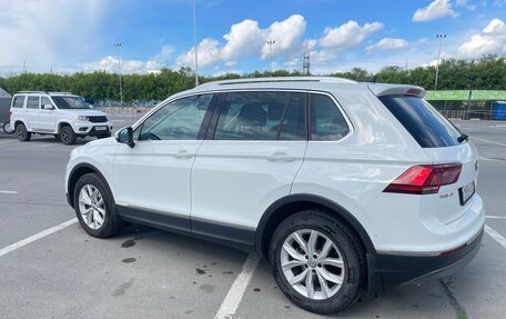 Volkswagen Tiguan II, 2017 год, 2 990 000 рублей, 6 фотография