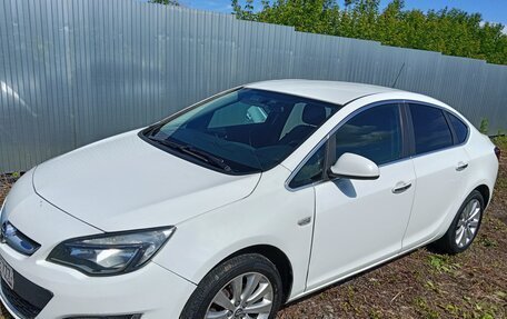 Opel Astra J, 2013 год, 730 000 рублей, 4 фотография