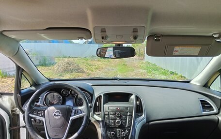 Opel Astra J, 2013 год, 730 000 рублей, 5 фотография