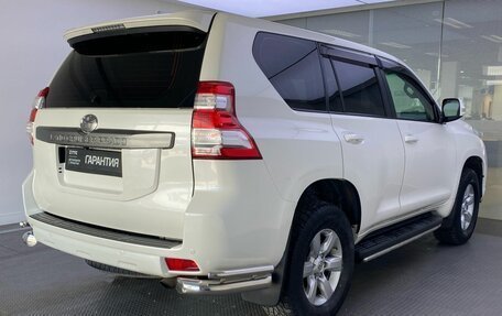Toyota Land Cruiser Prado 150 рестайлинг 2, 2014 год, 2 625 000 рублей, 6 фотография