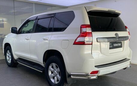 Toyota Land Cruiser Prado 150 рестайлинг 2, 2014 год, 2 625 000 рублей, 8 фотография