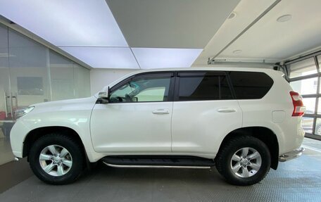 Toyota Land Cruiser Prado 150 рестайлинг 2, 2014 год, 2 625 000 рублей, 10 фотография