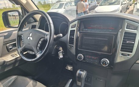 Mitsubishi Pajero IV, 2018 год, 2 770 000 рублей, 9 фотография