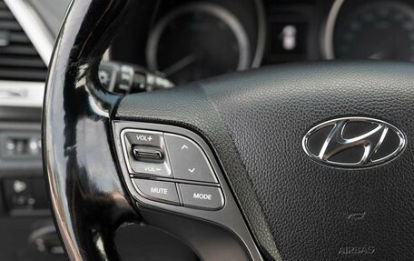 Hyundai Santa Fe III рестайлинг, 2017 год, 2 420 000 рублей, 12 фотография