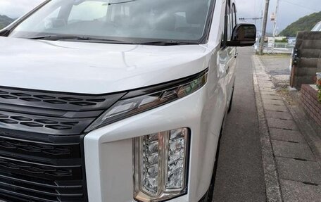 Mitsubishi Delica D:5 I, 2023 год, 3 000 000 рублей, 3 фотография