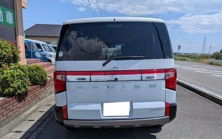 Mitsubishi Delica D:5 I, 2023 год, 3 000 000 рублей, 6 фотография