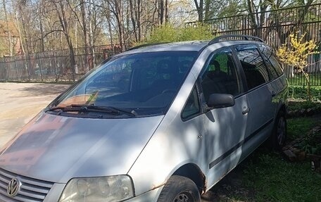 Volkswagen Sharan I рестайлинг, 2003 год, 325 000 рублей, 1 фотография